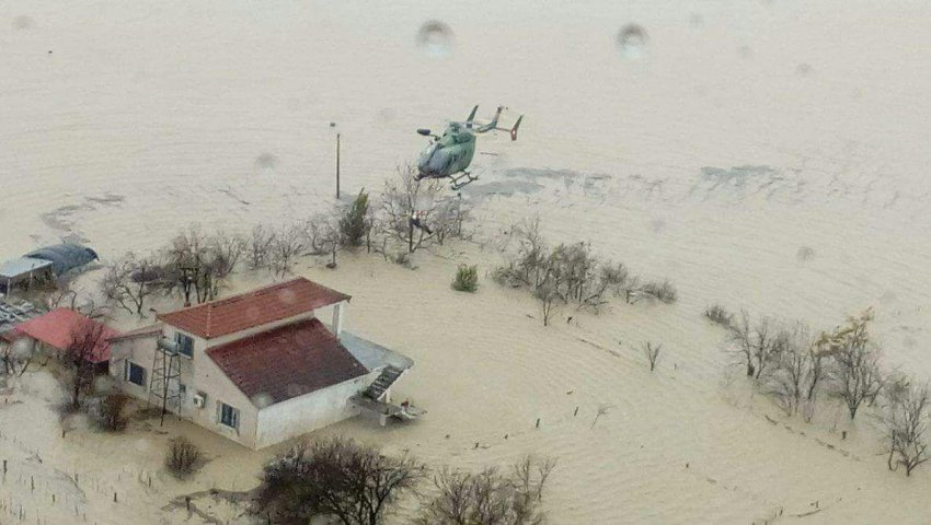 auto_661715-hkjpdraeg1512142189