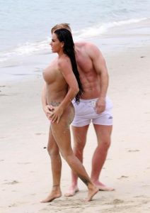 94BC0FD0-D0DE-45F4-8476-30665CB832FA-212x300