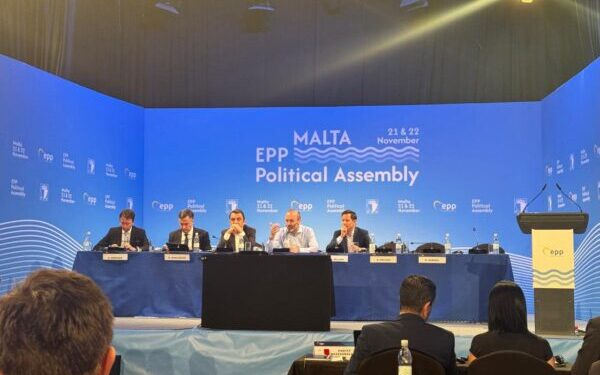 PPE miraton rezolutën për Shqipërinë/ Nga korrupsioni te zgjedhjet e lira, çfarë thuhet në raportin e propozuar nga PD për situatën në&nbsp;vend