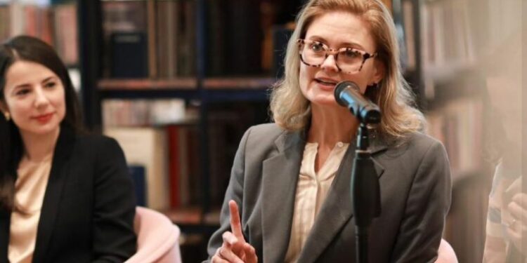 Dita Ndërkombëtare Kundër Korrupsionit, e Ngarkuara me Punë e SHBA në Tiranë: “Dumani dhe Prokuroria nuk veprojnë të&nbsp;vetëm”