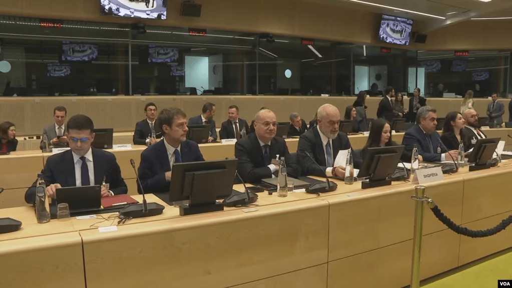 Bisedimet me BE-në, Shqipëria hap një tjetër&nbsp;grupkapitujsh