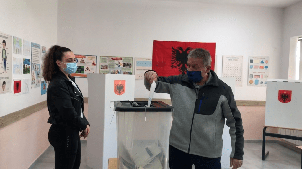 Shqipëri: Zgjedhjet e ardhshme, debate mbi listat e&nbsp;kandidatëve