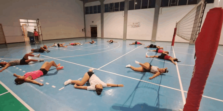 Takimi i volejbollit gati u kthye në tragjedi: lojtaret bien nga monoksidi i&nbsp;karbonit