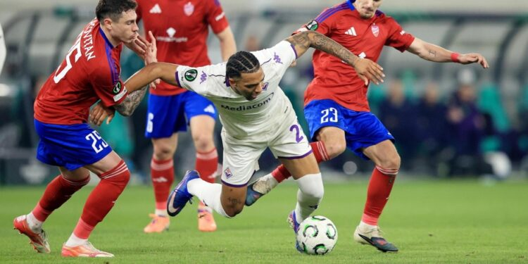 Conference League: Fiorentina përmbys Rakow dhe kalon në&nbsp;çerekfinale