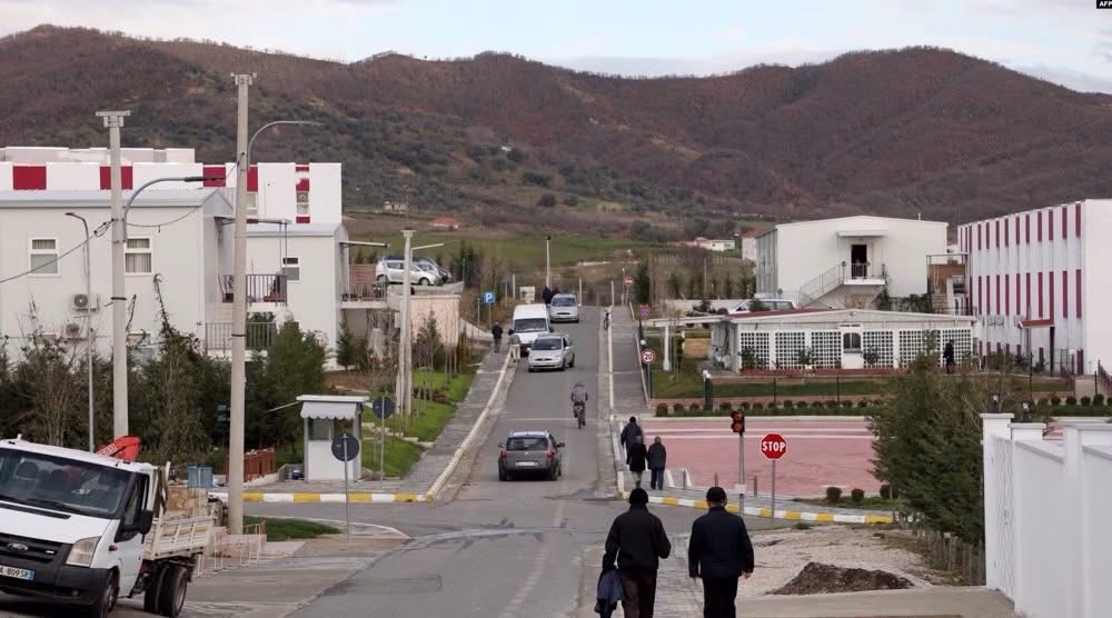 Media azere: Irani mund të sulmojë bazën e Muxhahedinëve në&nbsp;Shqipëri