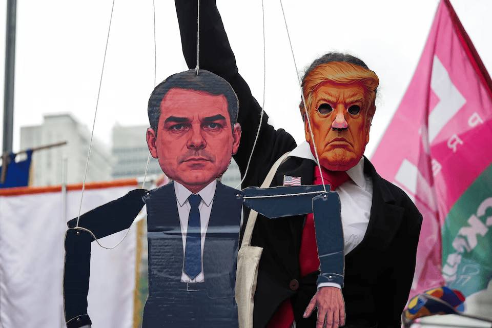 Lula dhe Bolsonaro mbledhin mbështetës në ditën e fundit para balotazhit presidencial në&nbsp;Brazil