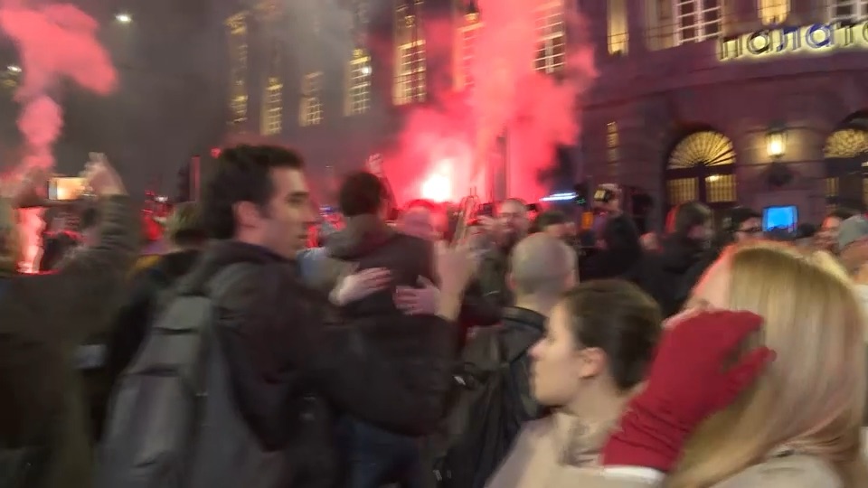 Vuçiç pranoi humbjen, shpërthen festa në rrugët e Beogradit