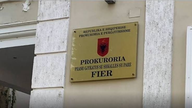 Falsifikoi dokumente, Prokuroria e Fiert përfundon hetimet dhe dërgon në gjyq&nbsp;noteren